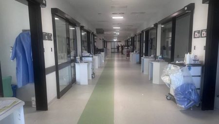 Bayraklı Şehir Hastanesi’nde Hala Hemşirelere Sandalye Yok!